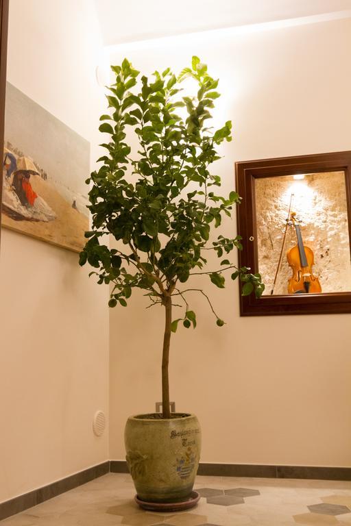 Bed and Breakfast Palazzo Tasca Noto Exterior foto