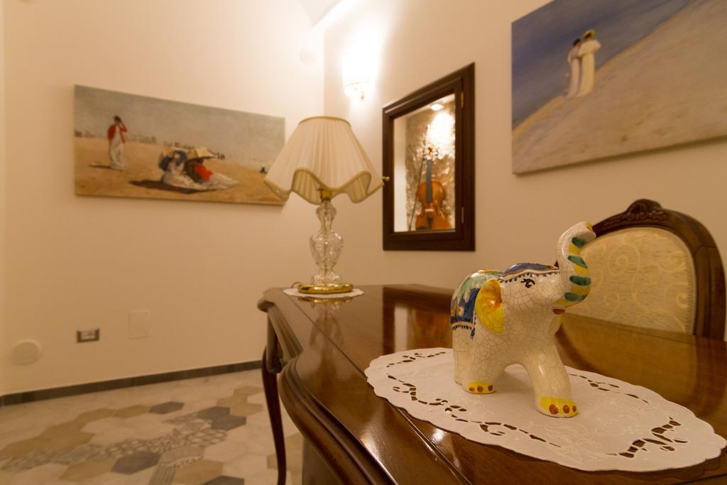 Bed and Breakfast Palazzo Tasca Noto Exterior foto