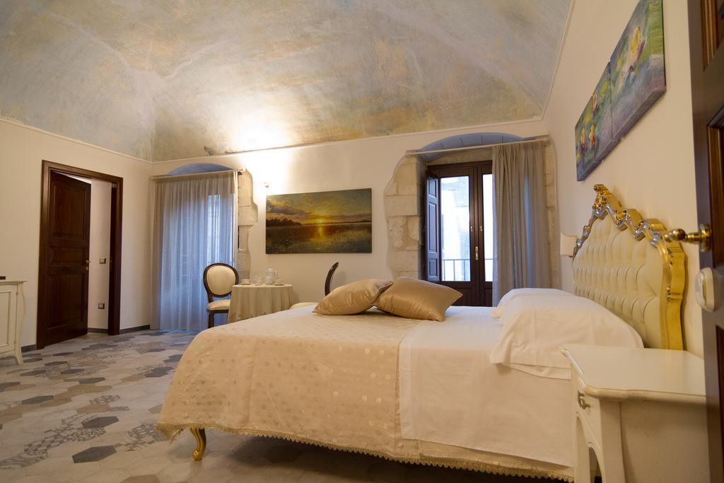 Bed and Breakfast Palazzo Tasca Noto Exterior foto