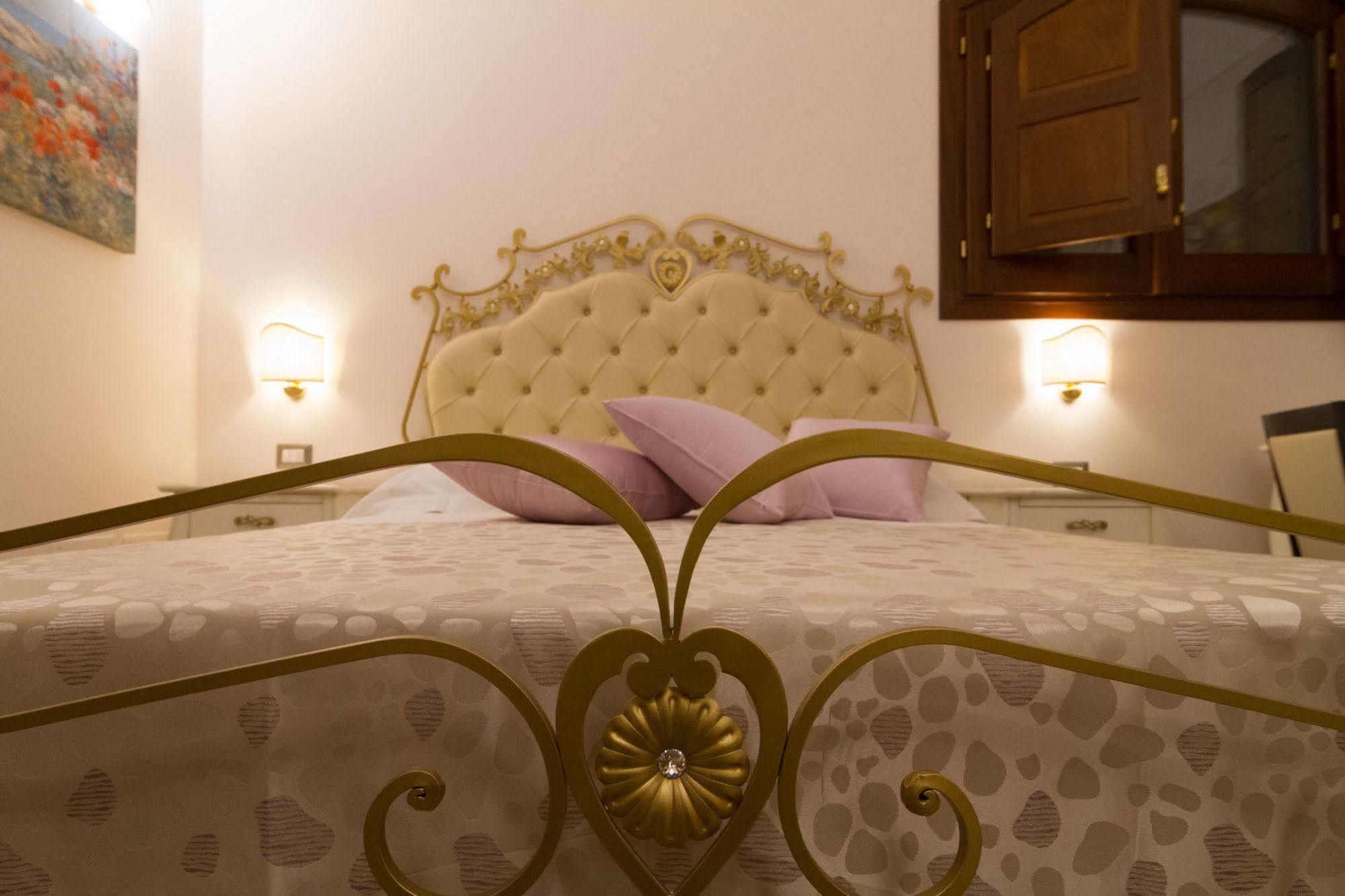 Bed and Breakfast Palazzo Tasca Noto Exterior foto