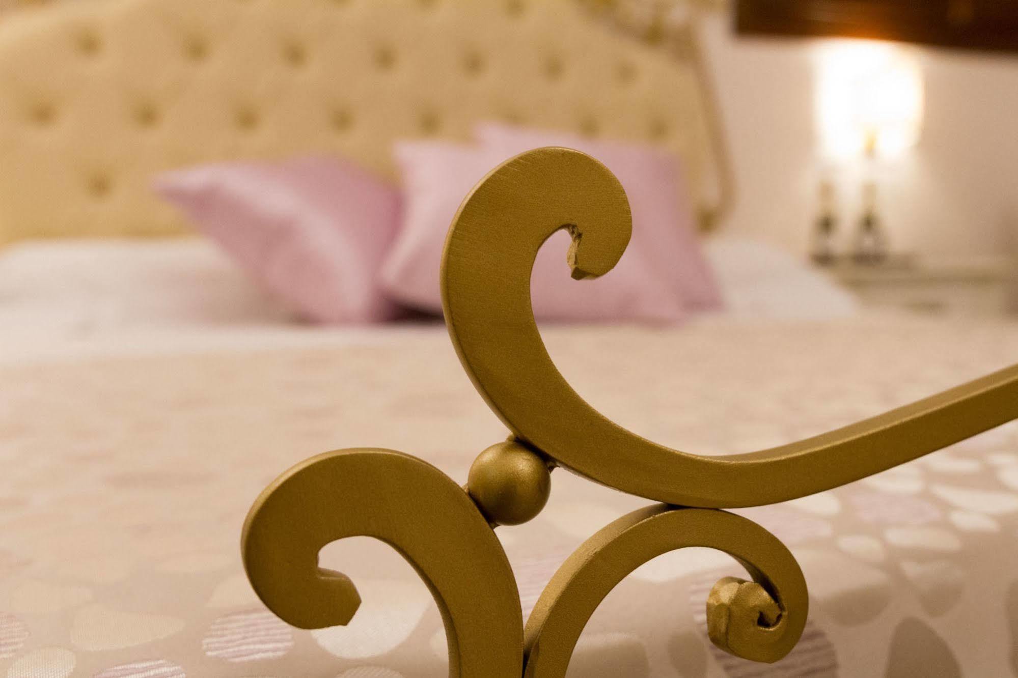 Bed and Breakfast Palazzo Tasca Noto Exterior foto