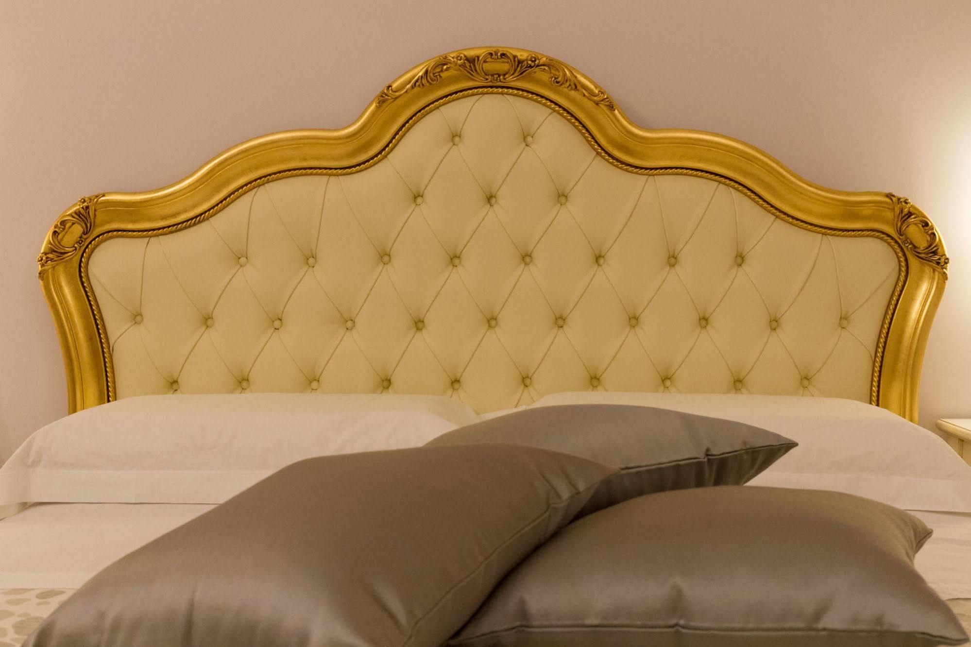 Bed and Breakfast Palazzo Tasca Noto Exterior foto