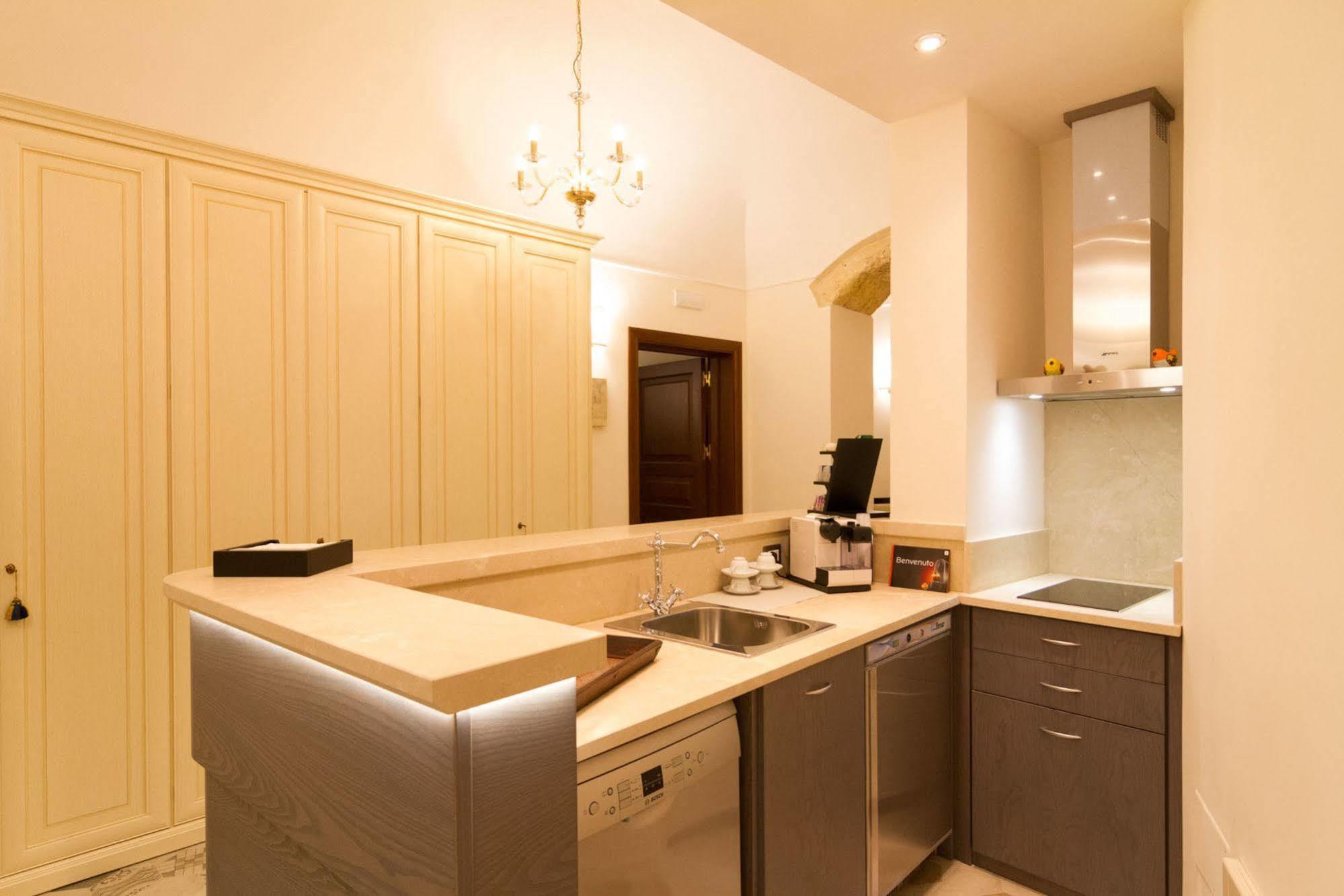 Bed and Breakfast Palazzo Tasca Noto Exterior foto