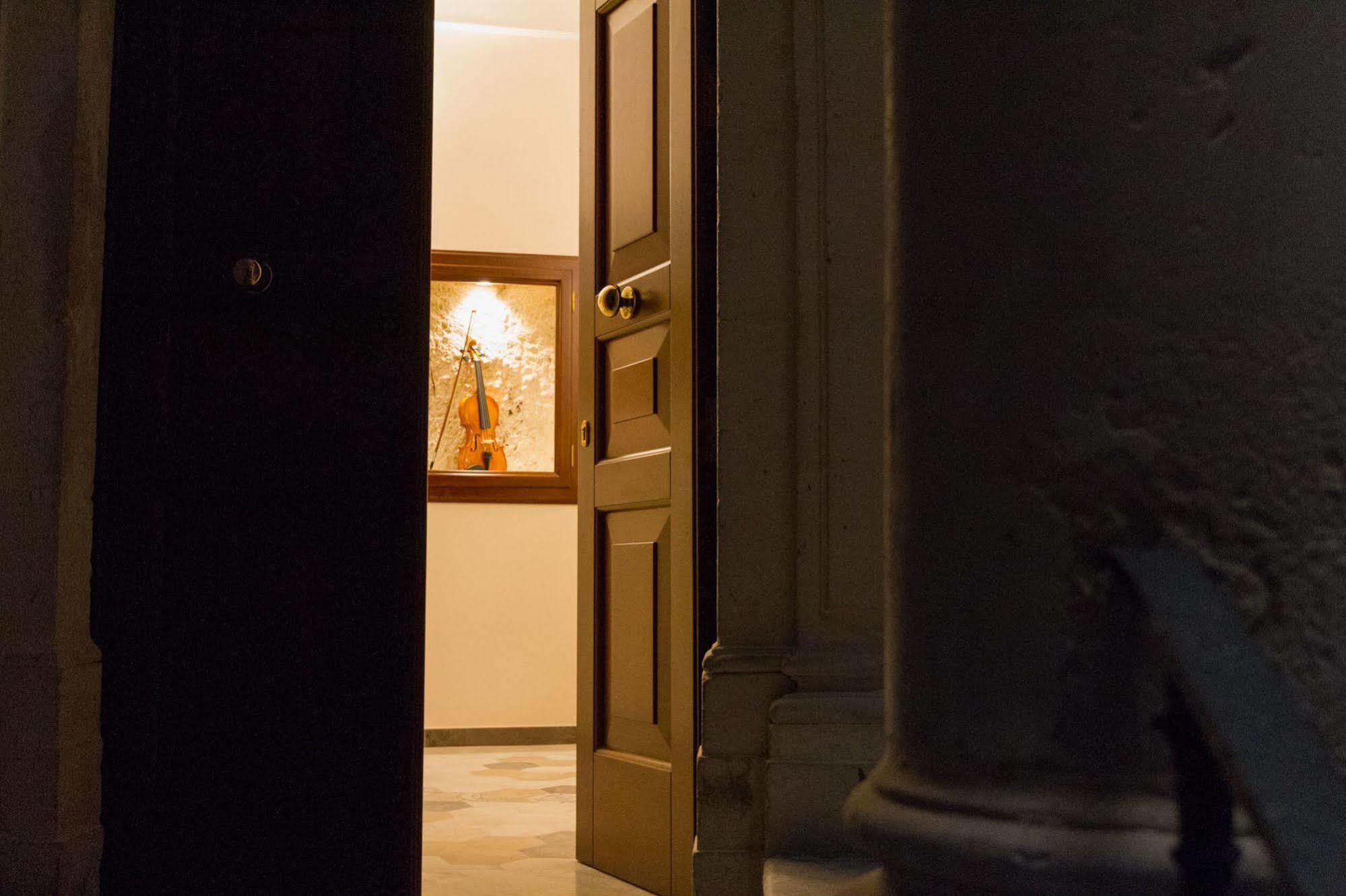 Bed and Breakfast Palazzo Tasca Noto Exterior foto